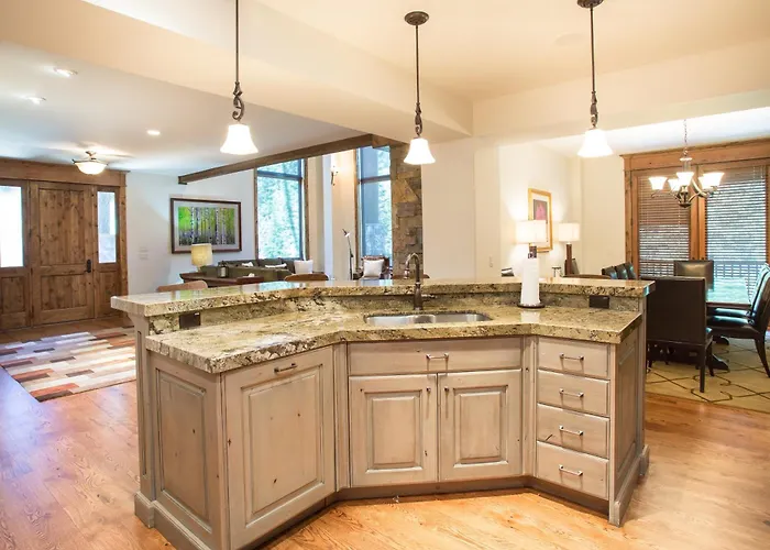 Silver Aspen - Five Bedroom Loft Luxury Townhome Hotel Room